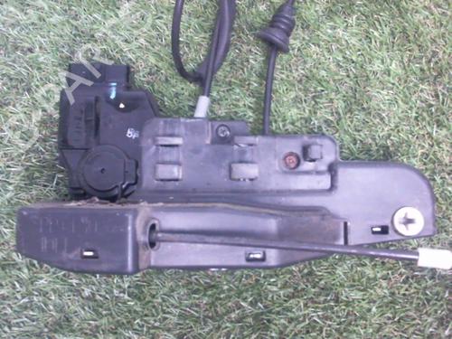 Front left lock KIA CARENS III MPV (UN) 2.0 CRDi 140 | BP25395310C98