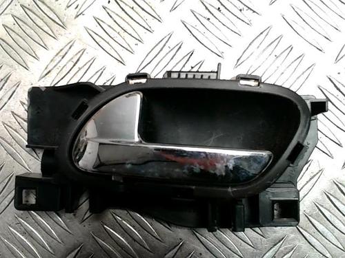 Used Front left interior door handle Front left interior door handle 39494995 39494995