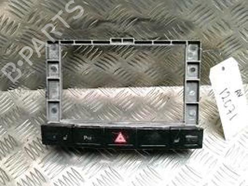 Bouton de warning VW TOUAREG (7LA, 7L6, 7L7) 2.5 R5 TDI (174 hp) 25790780