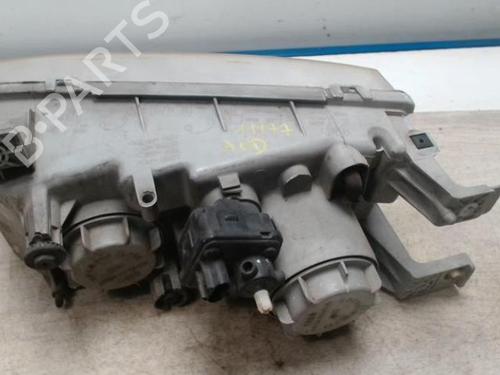 Right headlight HYUNDAI TRAJET (FO) 2.0 CRDi | BP28055127C29 