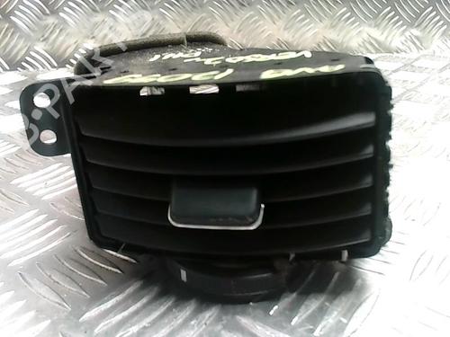 Rejilla aireadora TOYOTA COROLLA Verso (ZER_, ZZE12_, R1_) 2.2 D-4D (AUR10_, AUR10R) (136 hp) 25617770