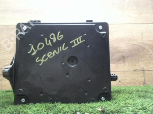 Used Control unit RENAULT SCÉNIC III (JZ0/1_) 1.5 dCi (106 hp) 31231877