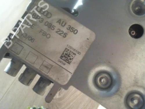 Antenna/Base AUDI A3 (8P1) 2.0 TDI 16V | BP29352350C140 