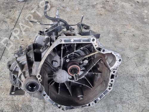 gearbox-renault-megane-iv-hatchback-b9amn_-2015-30666542 main image