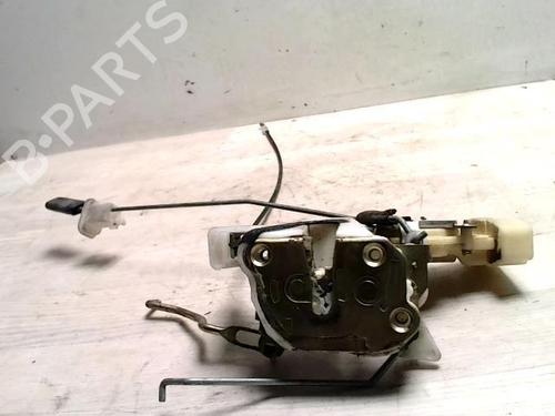Używane Zamek drzwi przednich lewych TOYOTA YARIS (_P1_) 1.3 (NCP10, SCP12_) (86 hp) 25426030