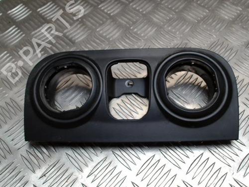 Console central CITROËN NEMO Box Body/MPV (AA_) 1.4 HDi (68 hp) 31164988