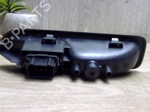 Used Left rear window switch RENAULT CLIO III Grandtour (KR0/1_) 1.5 dCi (KR0F) (86 hp) 25414072