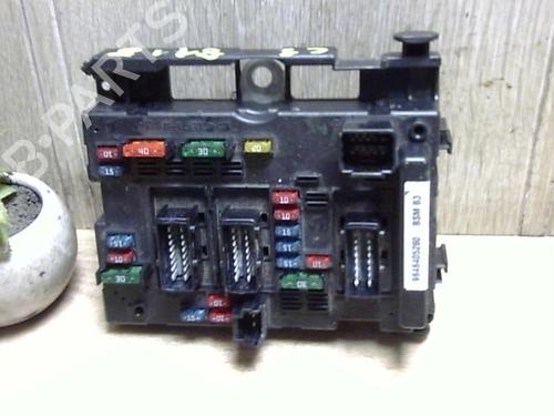 Used Fuse box Fuse box CITROËN C5 I (DC_) 2.2 HDi (DC4HXB, DC4HXE) (133 hp) 25411545 25411545