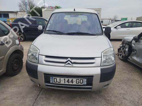 Front bumper CITROËN BERLINGO / BERLINGO FIRST MPV (MF_, GJK_, GFK_) 1.6 16V (MFNFU) | BP31056798C7 
