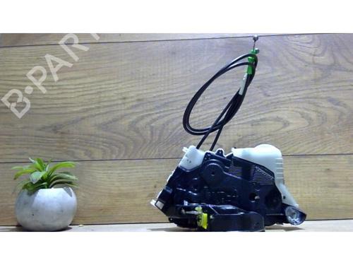 Front left lock TOYOTA YARIS (_P13_) 1.4 D (NLP130_, NLP130) | BP25402041C98 