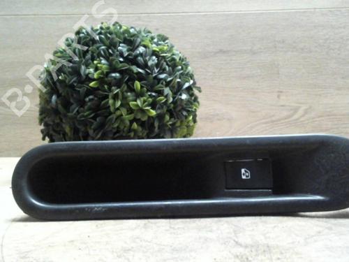 Used Left rear window switch RENAULT ESPACE IV (JK0/1_) 2.2 dCi (JK0H) (150 hp) 31230135