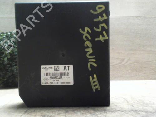 Used Fuse box RENAULT GRAND SCÉNIC III (JZ0/1_) 1.5 dCi (JZ09, JZ0D, JZ10, JZ14, JZ1G, JZ29, JZ2C) (110 hp) 25415607