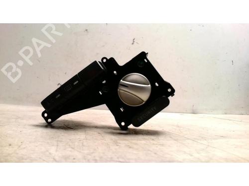 Climate control TOYOTA YARIS VERSO (_P2_) 1.4 D-4D (NLP20_, NLP22_) | BP25424237I5 