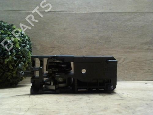 Høyre bak invendig håndtak SUZUKI SWIFT III (MZ, EZ) 1.3 DDiS (RS413D) (75 hp) 31232922