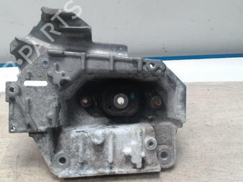 Used Engine mount RENAULT MODUS / GRAND MODUS (F/JP0_) 1.5 dCi (FP0F, JP0F) (86 hp) 28088195