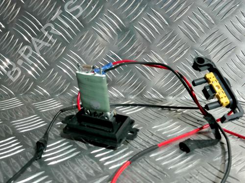 Varmeblæsermodstand RENAULT TWINGO II (CN0_) 1.2 16V (CN04, CN0B) (75 hp) 31238495