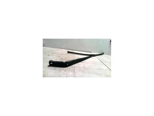 Used Front windshield wiper arm TOYOTA AURIS (_E15_) 1.4 D-4D (NDE150_, NDE150R) (90 hp) 25424307