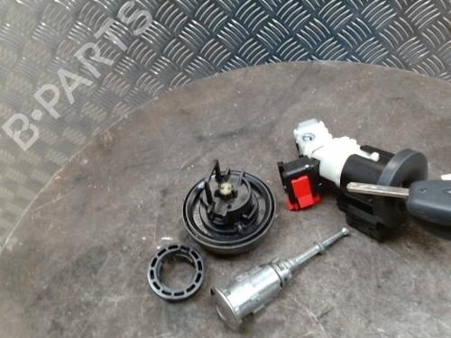 Used Electronic module Electronic module RENAULT TWINGO III (BCM_, BCA_) 1.0 SCe 70 (71 hp) 33906173 33906173