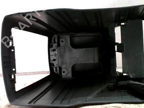 Middle console KIA SORENTO I (JC) 2.5 CRDi 4WD | BP26654327I22 
