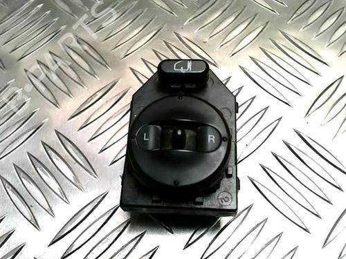 Used Mirror switch KIA SORENTO I (JC) 2.5 CRDi 4WD (140 hp) 25430055