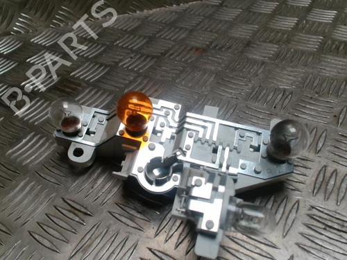 Luce targa BMW 1 (E81) 118 i (143 hp) 31235232