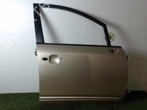 Used Right front door KIA CARENS III MPV (UN) 2.0 CRDi 140 (140 hp) 25395409