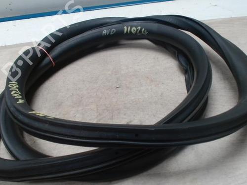 Used Rubber door seal SEAT IBIZA IV (6J5, 6P1) 1.6 TDI (90 hp) 28112218