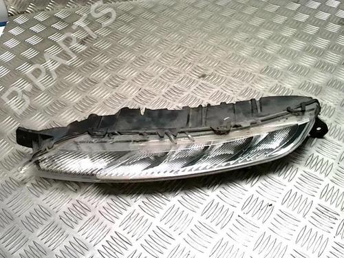 Used Left daytime light Left daytime light 37089854 37089854