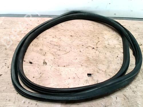 Used Rubber door seal CITROËN BERLINGO MULTISPACE (B9) 1.6 HDi 90 (90 hp) 25420330