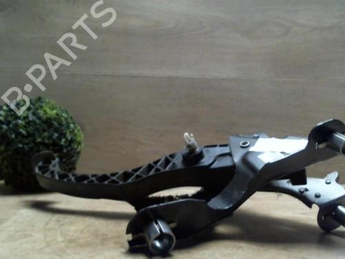 koblingspedal RENAULT GRAND SCÉNIC III (JZ0/1_) 1.5 dCi (JZ09, JZ0D, JZ10, JZ14, JZ1G, JZ29, JZ2C) (110 hp) 31230303