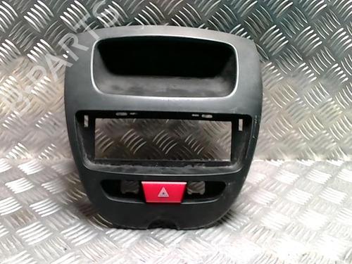 Used Warning switch CITROËN C1 (PM_, PN_) 1.0 (68 hp) 28615790