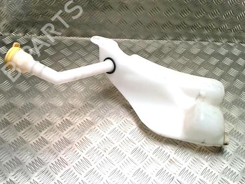 Used Windscreen washer tank Windscreen washer tank PEUGEOT 308 II (LB_, LP_, LW_, LH_, L3_) 1.5 BlueHDi 130 (131 hp) 31153784 31153784