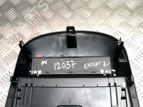 Display monitor PEUGEOT EXPERT Van (VF3A_, VF3U_, VF3X_) 2.0 HDi 130 | BP25702224C48 