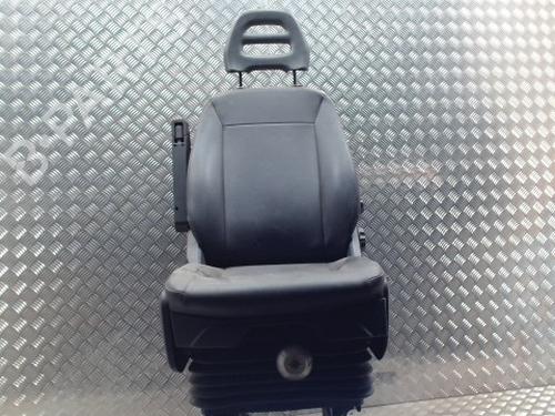 Used Left front seat Left front seat IVECO DAILY III Van 35 C 12 V, 35 S 12 V (AGKA43A2, AGKB43A2, AGKB46A2,... (116 hp) 34039045 34039045