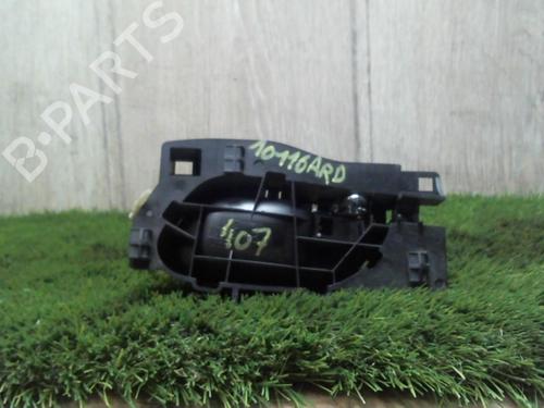 Maneta interior trasera derecha PEUGEOT 407 (6D_) 2.0 HDi 135 (6DRHRH, 6DRHRE, 6DRHRG, 6DRHRJ) (136 hp) 31228977