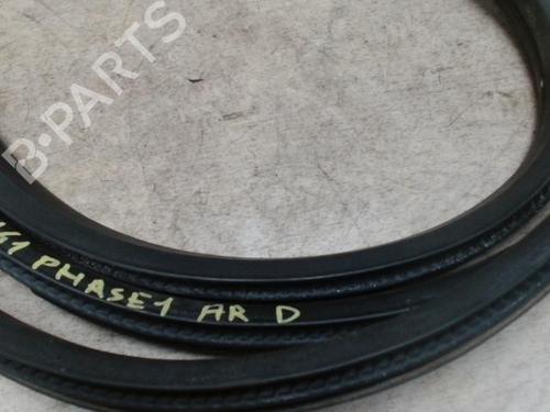 Used Rubber door seal MERCEDES-BENZ M-CLASS (W163) ML 270 CDI (163.113) (163 hp) 28055136