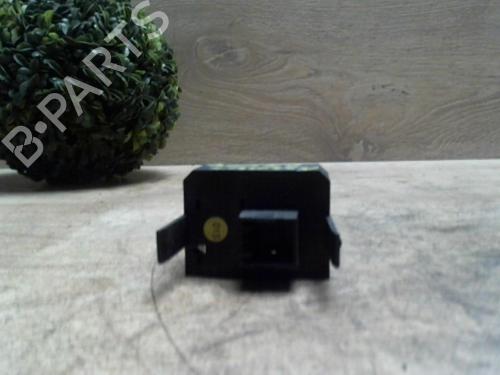 Spak kontakt VW CADDY III Box Body/MPV (2KA, 2KH, 2CA, 2CH) 1.6 TDI (102 hp) 29240167