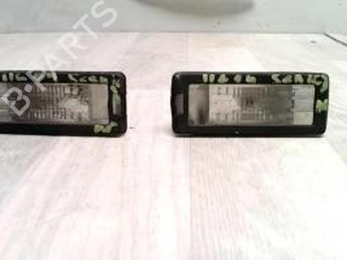Used Licence plate light RENAULT SCÉNIC III (JZ0/1_) 1.5 dCi (106 hp) 26883431