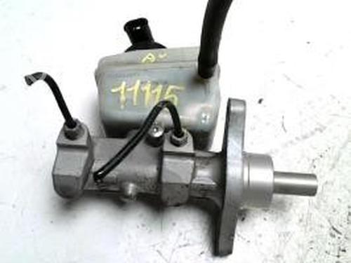 Used Brake master cylinder DACIA LOGAN MCV (KS_) 1.5 dCi (KS0W) (86 hp) 25426330