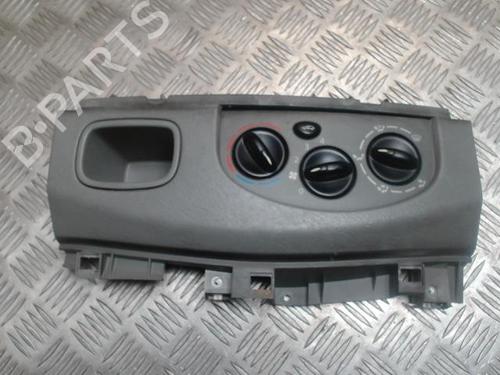 Used Climate control RENAULT TRAFIC II Van (FL) 1.9 dCi 80 (FL0B) (82 hp) 31232073