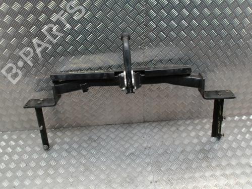 Trækkugle/Mekanisme MERCEDES-BENZ C-CLASS (W203) C 180 Kompressor (203.046) (143 hp) 31048936