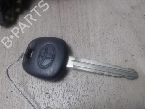Used Ignition barrel TOYOTA YARIS (_P1_) 1.4 D-4D (NLP10_, NLP10R) (75 hp) 27641943
