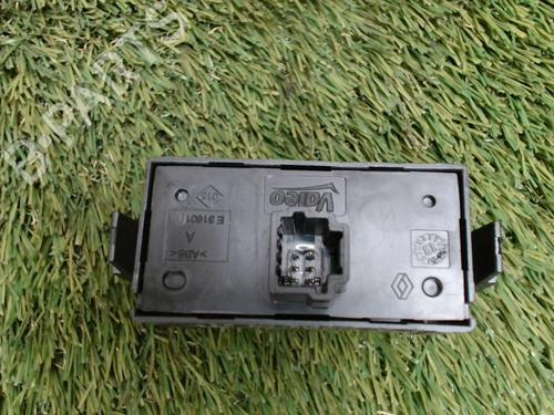 Bouton de warning RENAULT CLIO II (BB_, CB_) 1.6 16V (BB01, BB0H, BB0T, BB14, BB1D, BB1R, BB2KL, BB3G... (107 hp) 29167637