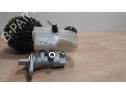 Used Brake master cylinder RENAULT SUPER 5 (B/C40_) 1.1 (B/C/401) (46 hp) 25414804