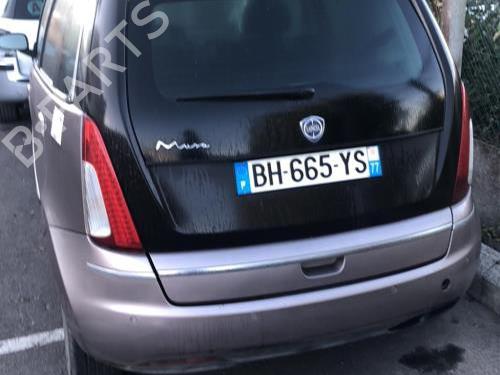 Front right quarter glass LANCIA MUSA (350_) 1.4 (350.AXF1A) | BP25401861C112 