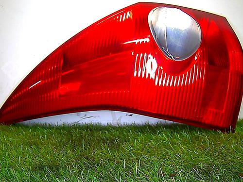 left-taillight-renault-megane-ii-estate-km01_-2003-2004-2005-2006-2007-2008-2009-2010-2011-2012-31230985 main image