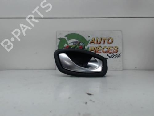 Høyre foran invendig håndtak RENAULT MEGANE III Hatchback (BZ0/1_, B3_) 1.5 dCi (BZ09, BZ0D, BZ1W, BZ29, BZ14) (110 hp) 25408594