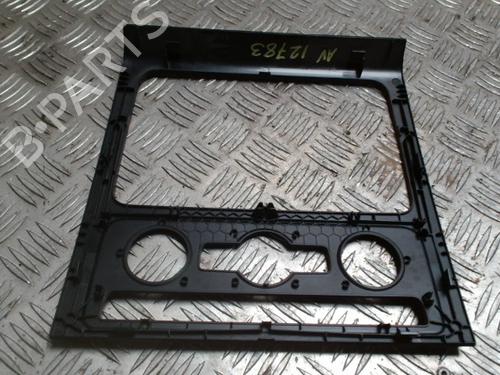 Middle console VW TOURAN (1T3) 2.0 TDI | BP37801551I22 - Image 2