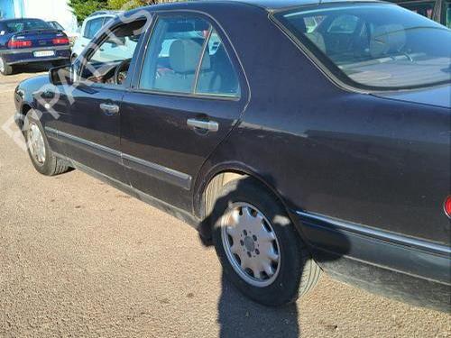 Left taillight MERCEDES-BENZ E-CLASS (W210) E 290 Turbo-D (210.017) | BP25414040C34