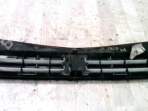 Used Grille Grille PEUGEOT 205 II (20A/C) 1.8 Diesel (60 hp) 25425363 25425363